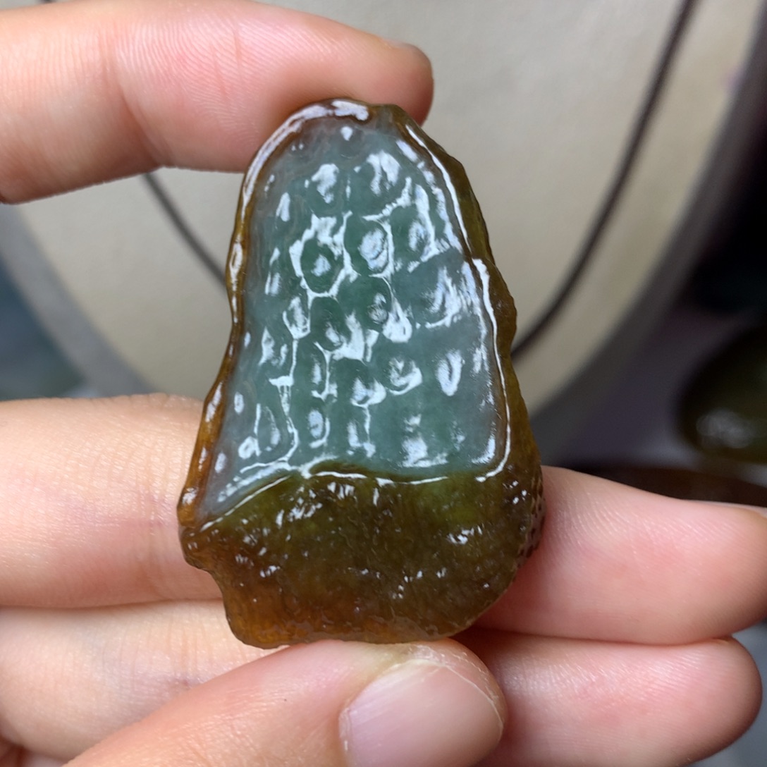 翡翠未镶嵌颈饰时**迁吊坠