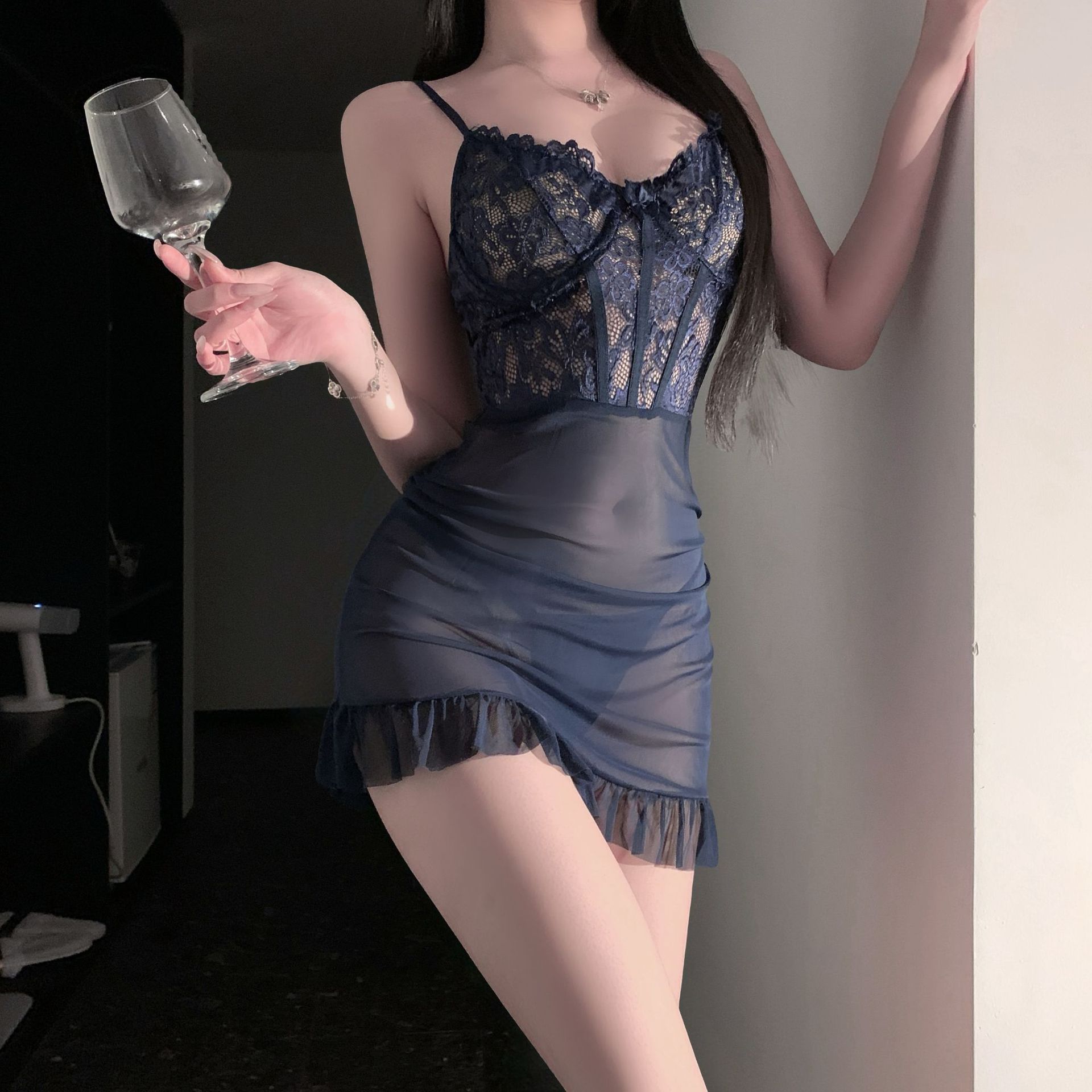 【VEX】【蕾丝星芒】钢圈聚拢蕾丝花边吊带网纱夜会女王装