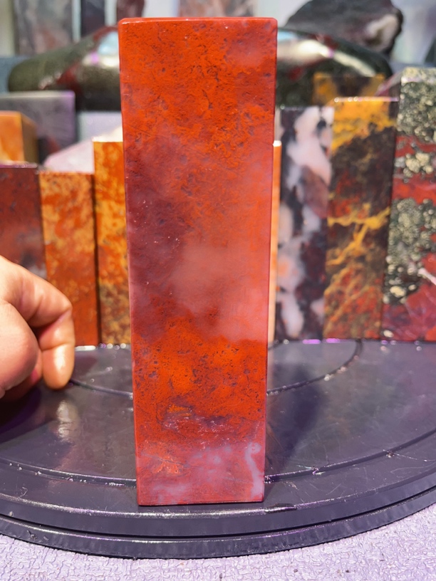 桂林鸡血石印章摆件