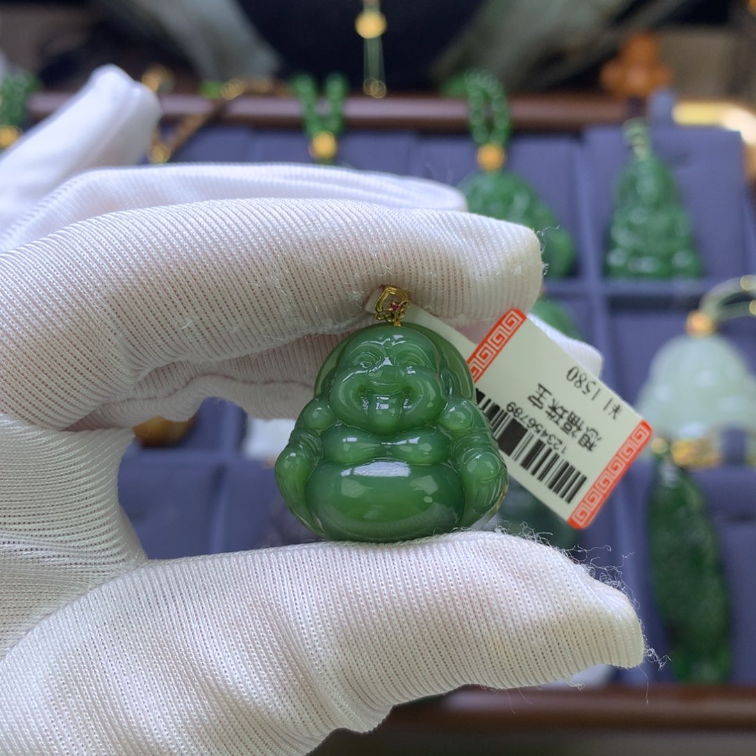 和田玉18K金镶嵌颈饰