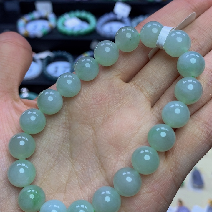 翡翠手链未镶嵌翡翠