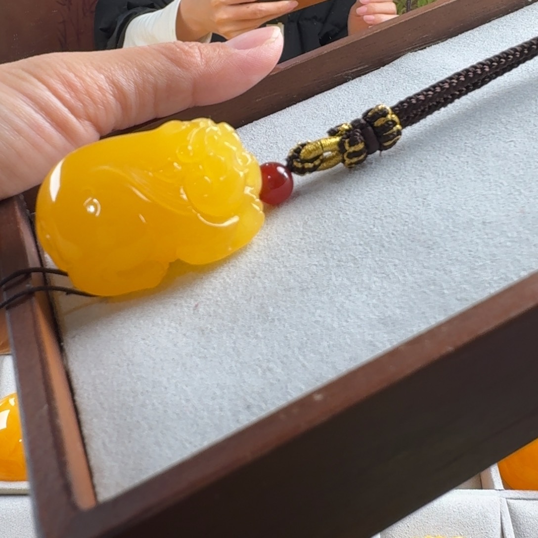 蜜蜡毛衣链未镶嵌