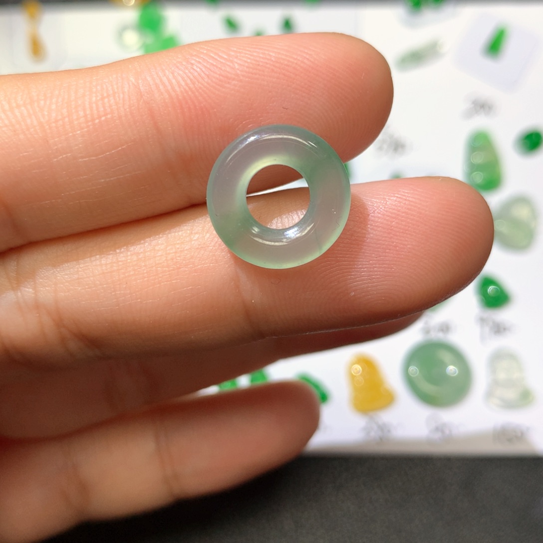 颈饰未镶嵌翡翠甜甜圈