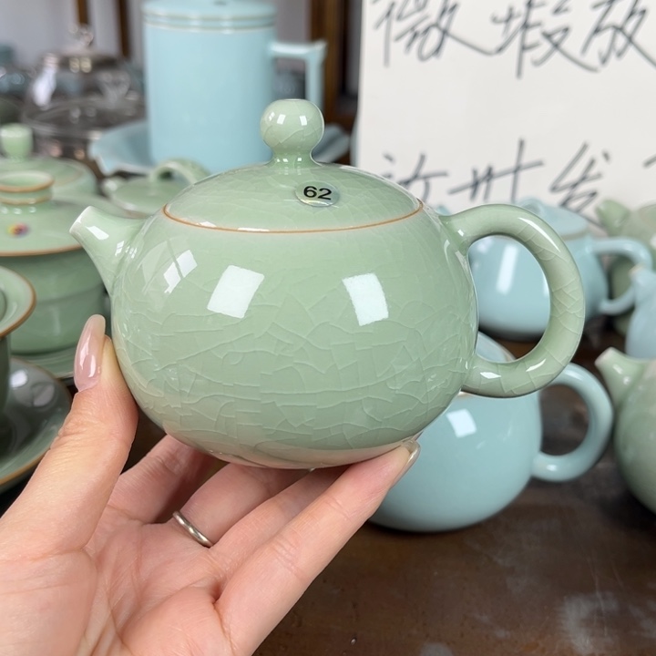 用***6豆绿西施壶62号不完美