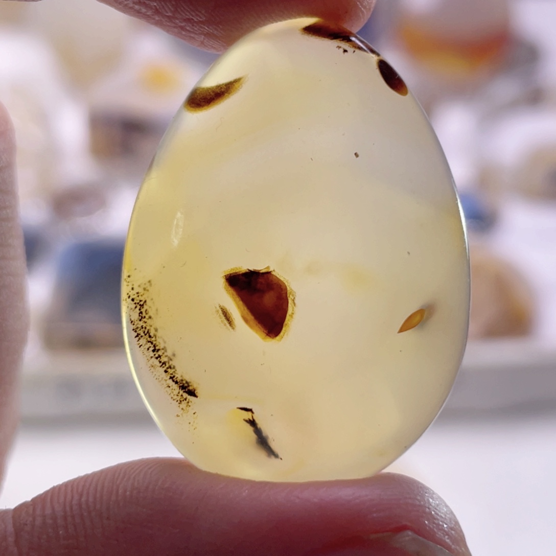 玛瑙/玉髓未镶嵌珠宝奇石