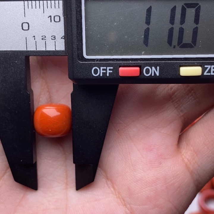 南红玛瑙配饰未镶嵌小微瑕不明显