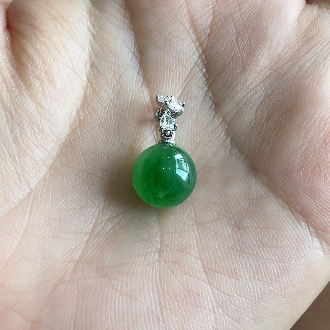 翡翠颈饰18K金镶嵌珠