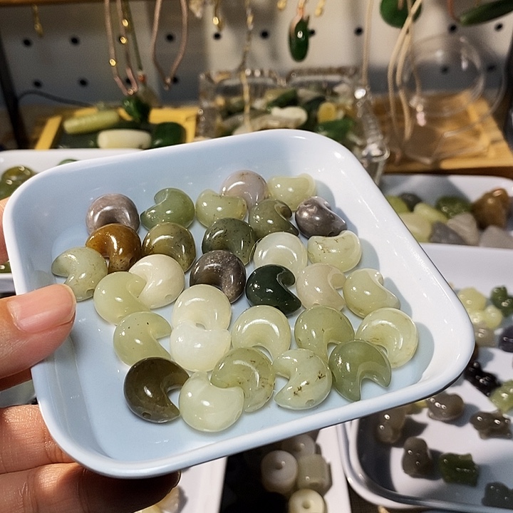 和田玉未镶嵌手链微瑕发一打包99元7个