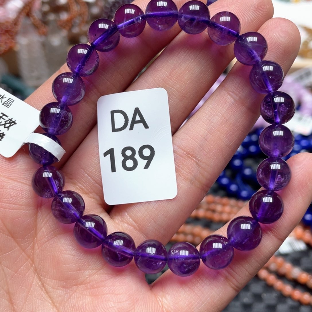 水晶多样性发一只未镶嵌