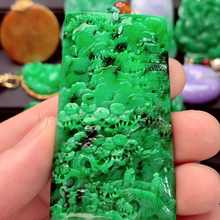 吊坠(不含链)未镶嵌翡翠