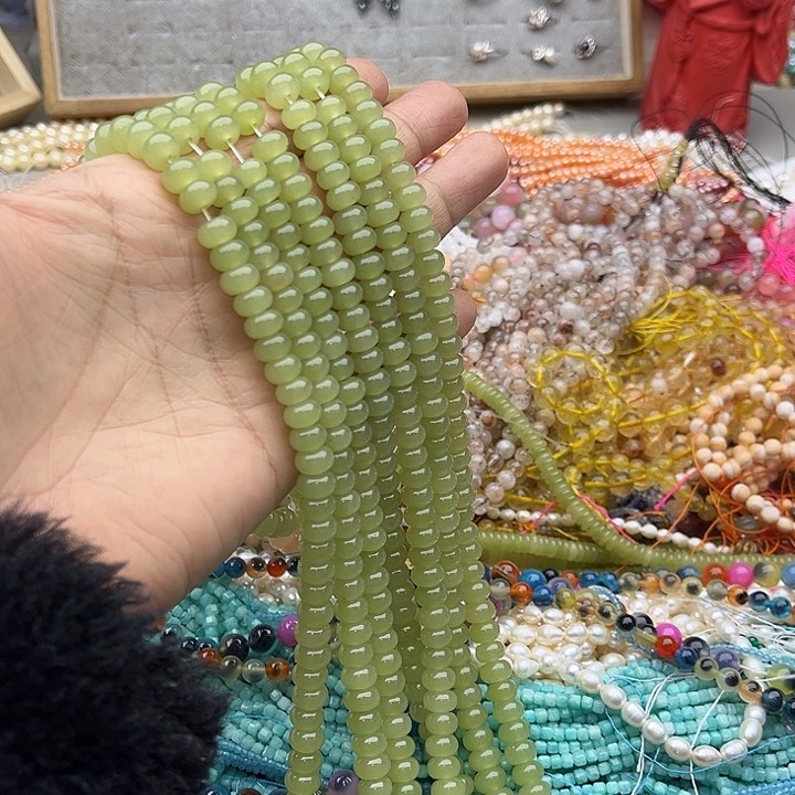 玛瑙/玉髓珠宝半成品未镶嵌一条8mm晴水和田玉算盘珠