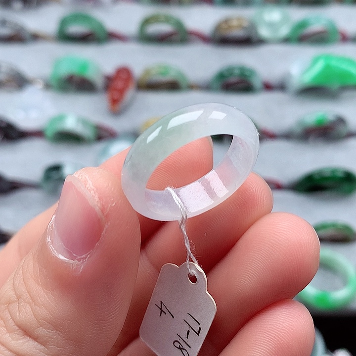 翡翠戒指未镶嵌17-18号