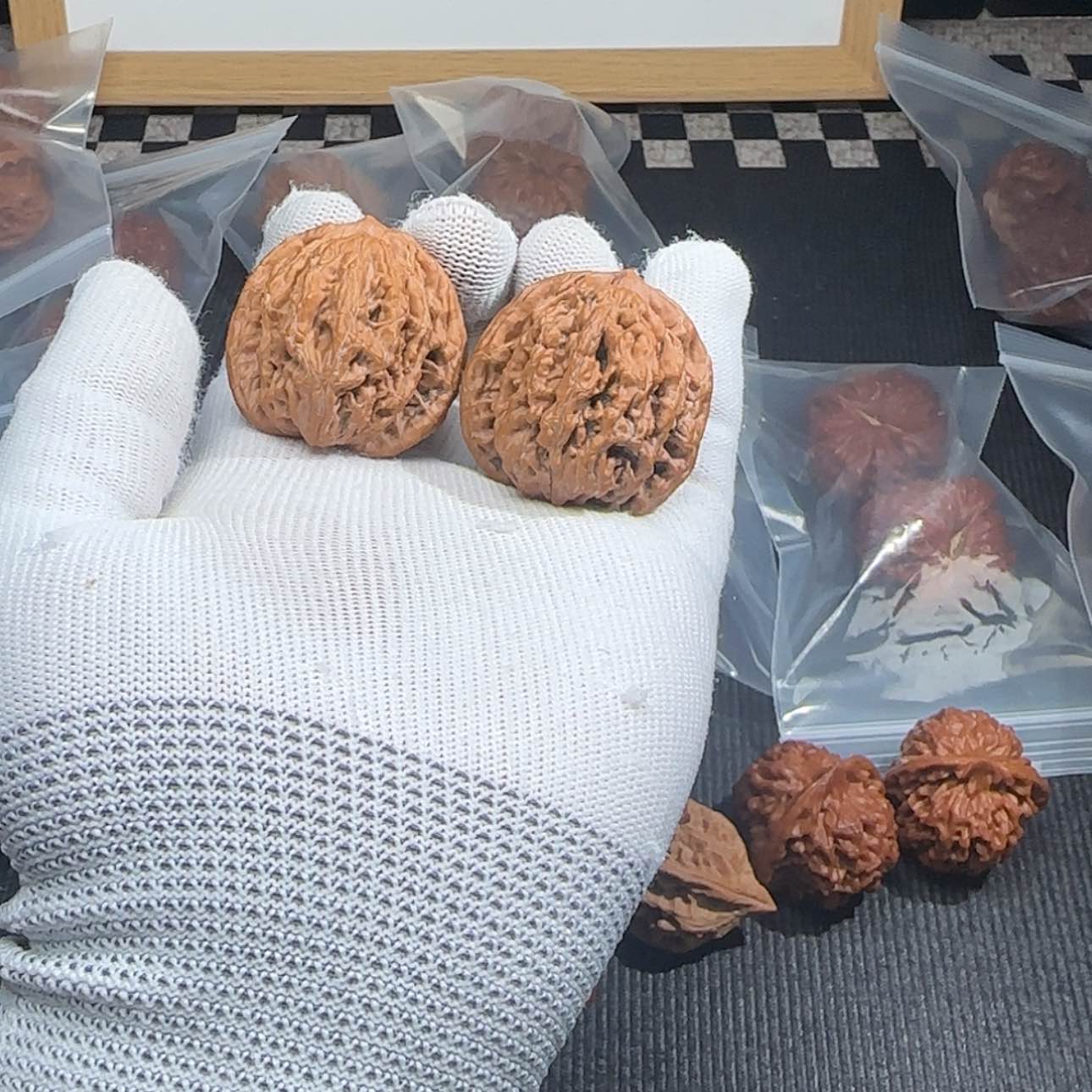 【闪购商品】文玩核桃把件虎头