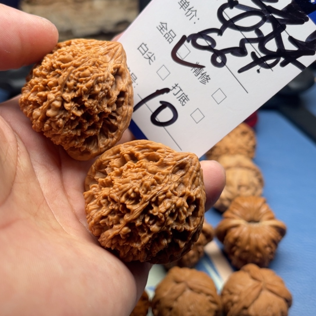 哈***米吊坠文玩核桃文玩核桃