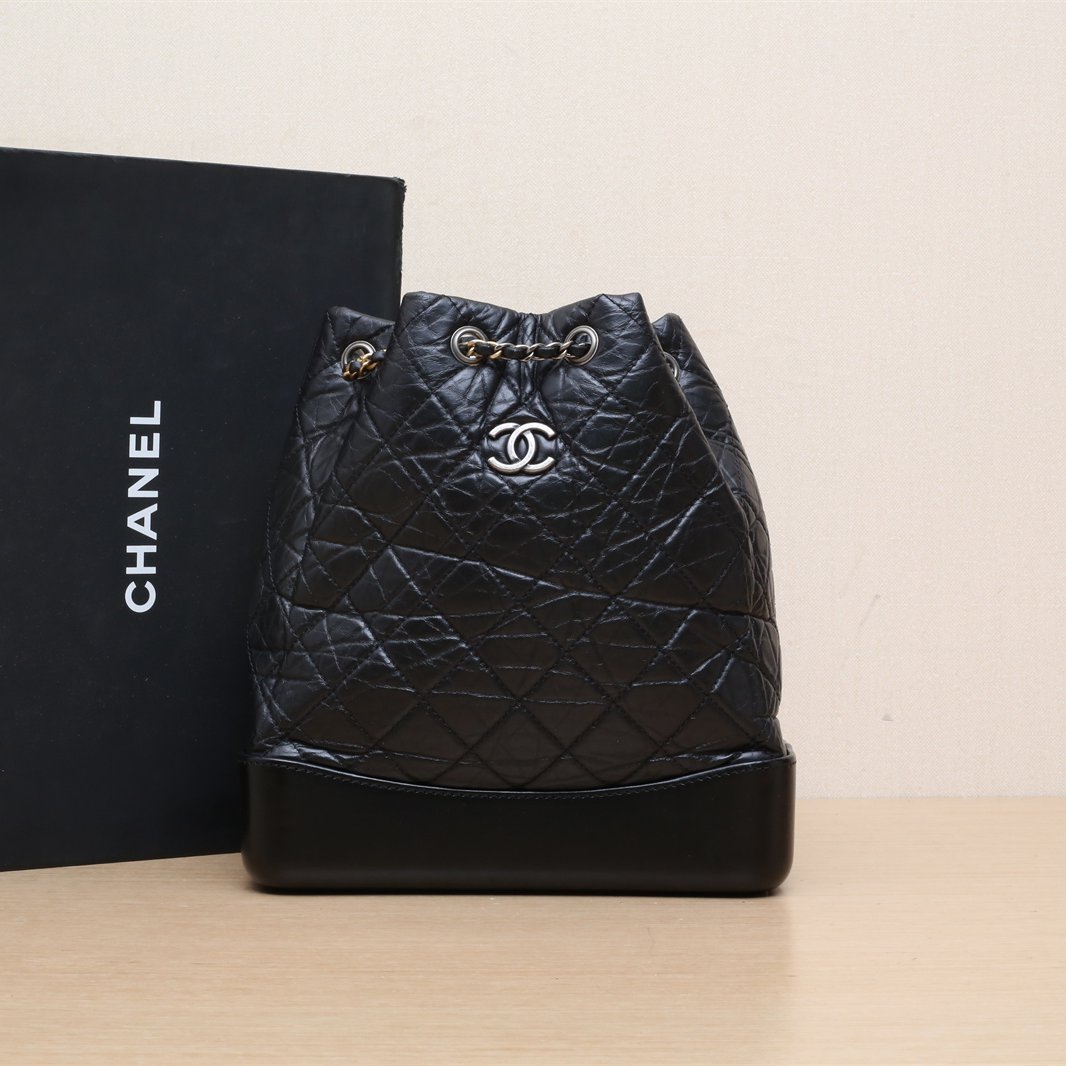 95新 Chanel/香奈儿 【念念】流浪 双肩包 中号 25cm28开 金银扣