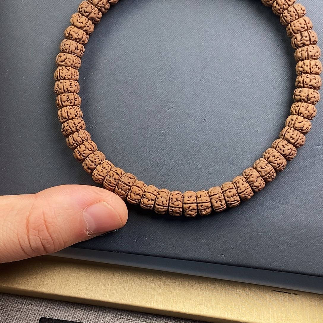 金刚菩提手串老树王龙切