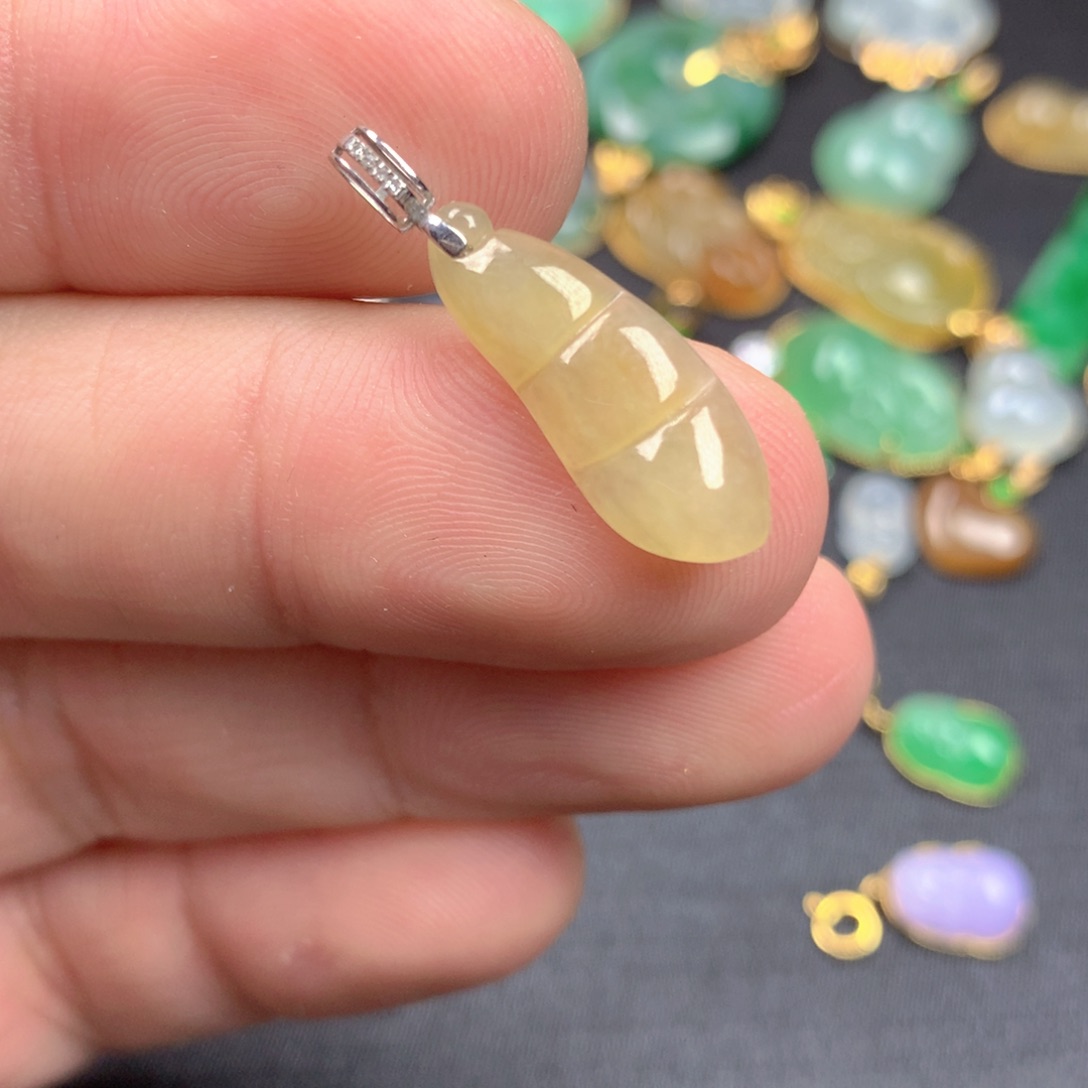 【闪购商品】颈饰18K金镶嵌翡翠翡翠