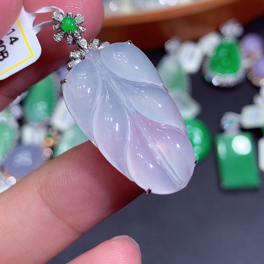 翡翠吊坠(不含链)18K金镶嵌