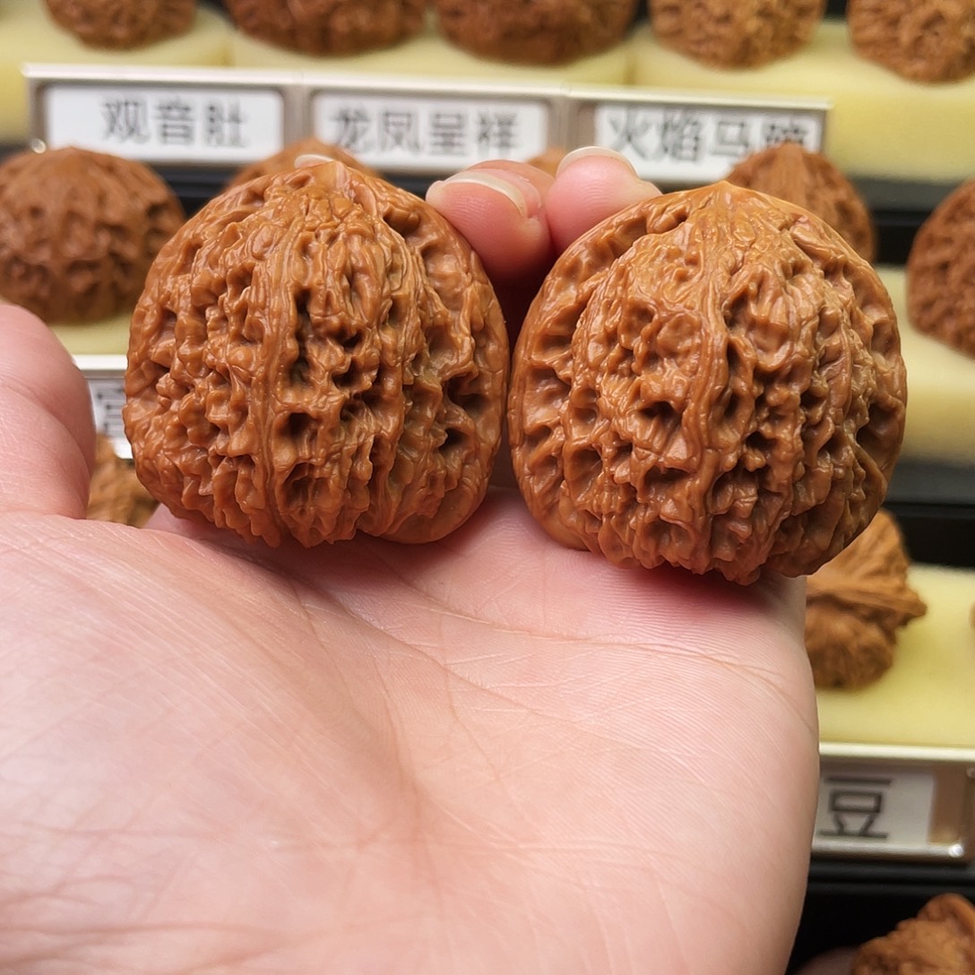 文玩核桃吊坠南疆43尺934