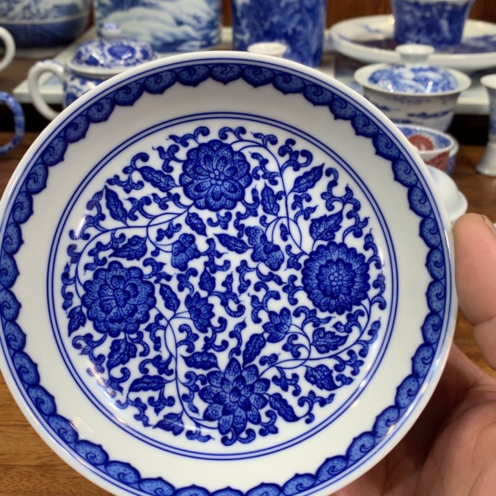 柴窑青花缠枝连壶承