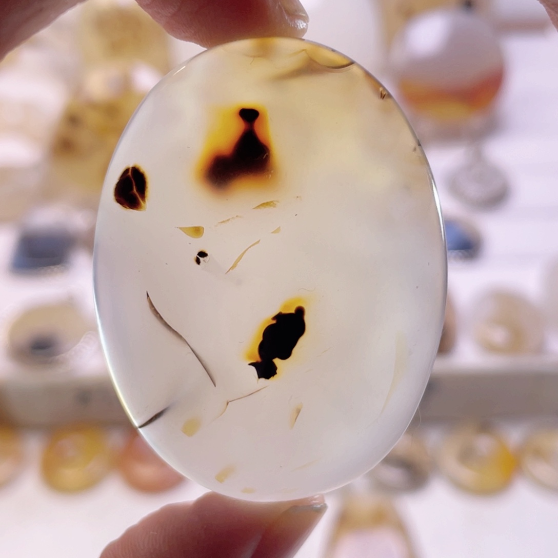 玛瑙/玉髓未镶嵌珠宝奇石