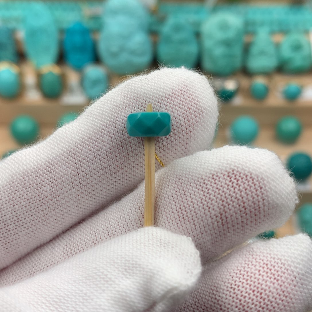 绿松石配饰未镶嵌卡8