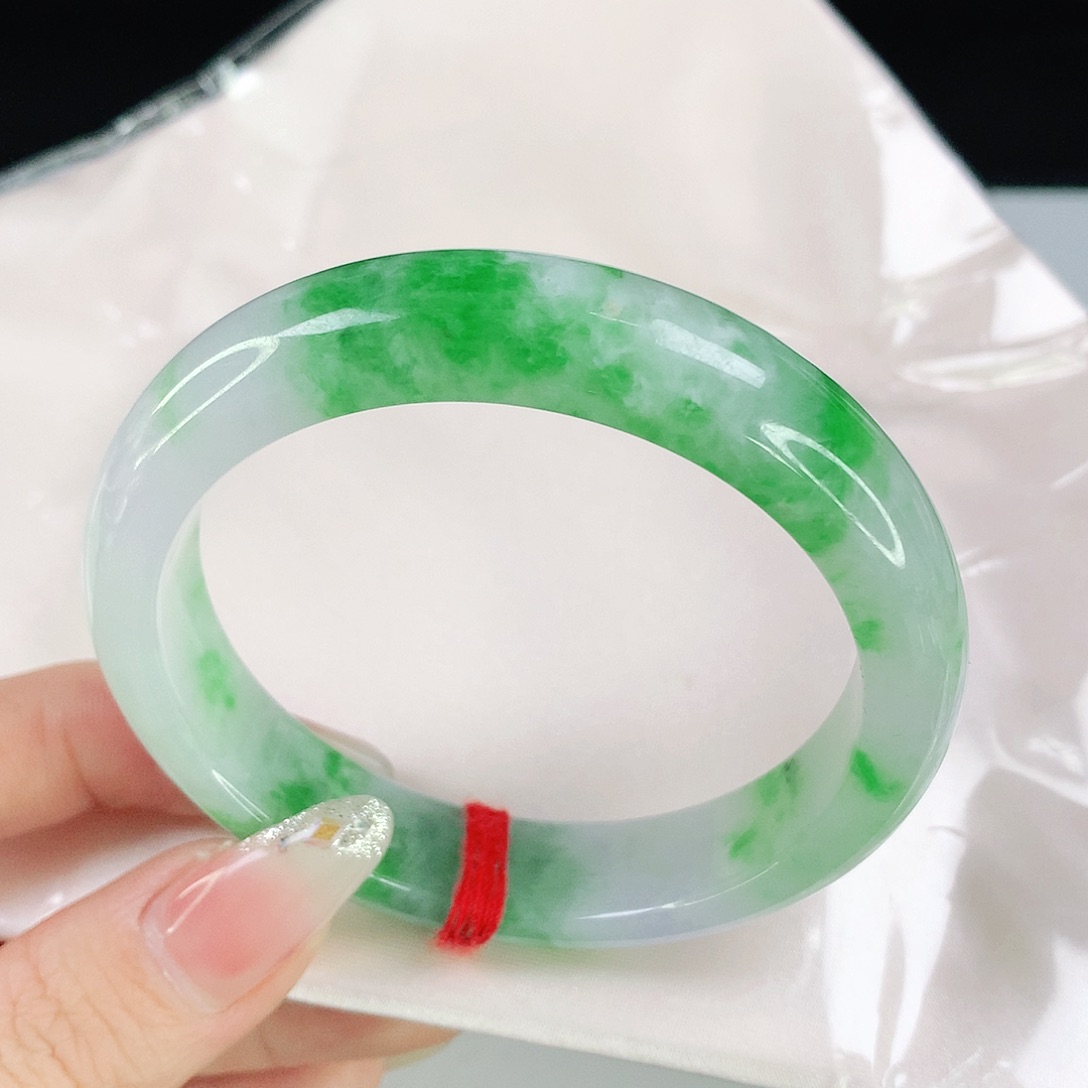 翡翠手镯未镶嵌1210翡翠