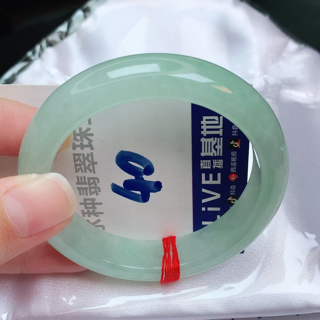 翡翠手镯未镶嵌缅甸天然A货翡翠手镯