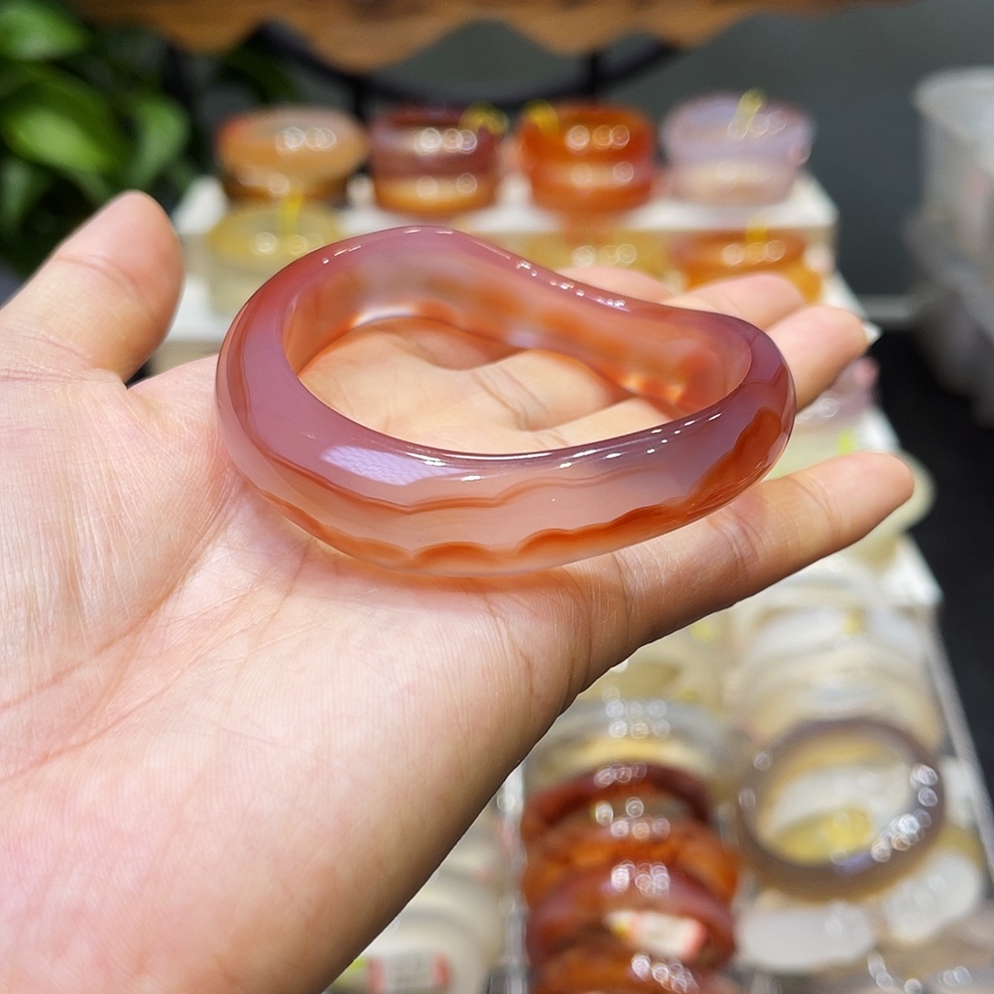 玛瑙/玉髓未镶嵌手镯