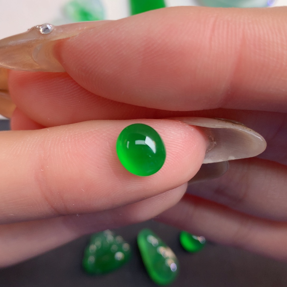 翡翠裸石8.02/6.92/4.02