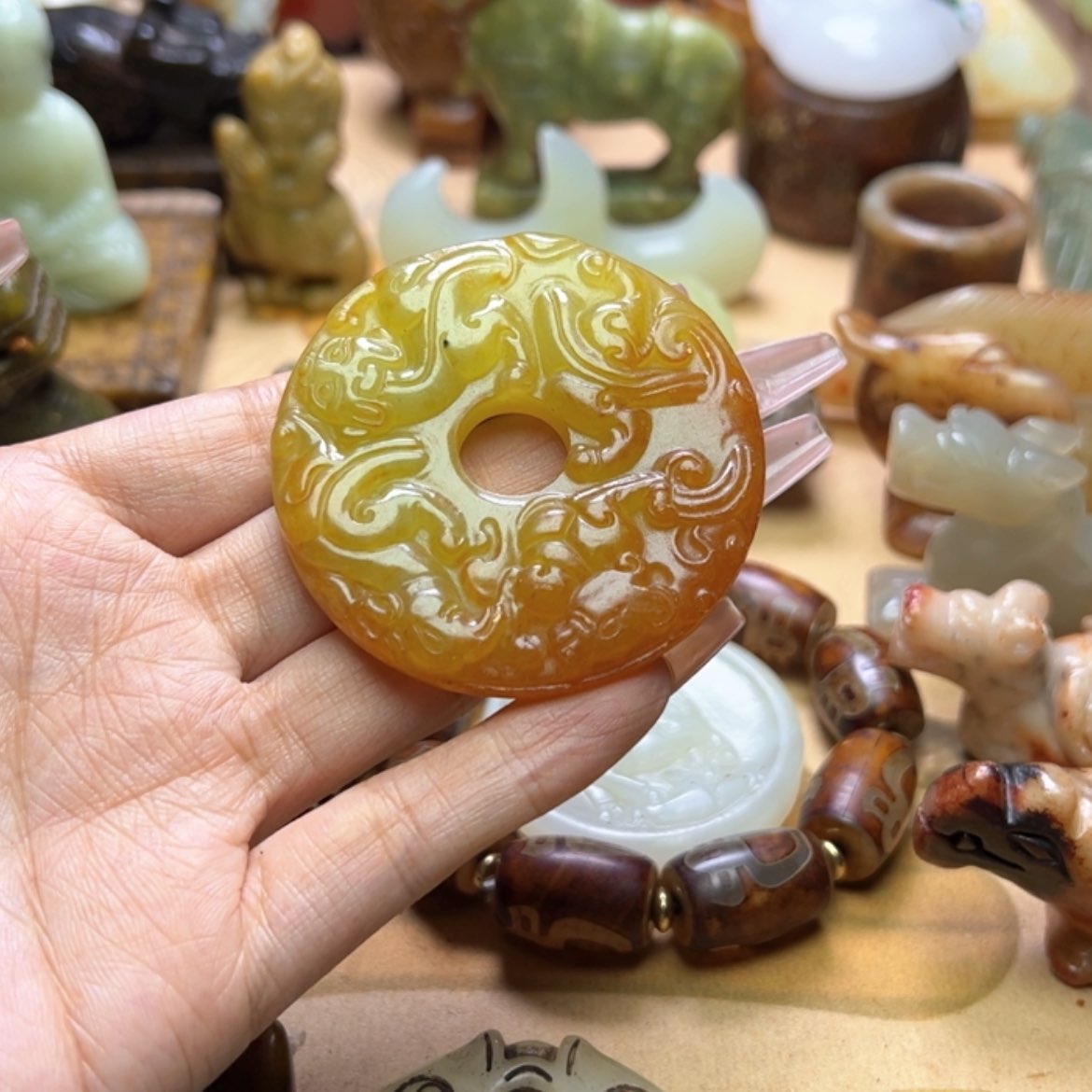 【闪购商品】蛇纹石玉颈饰未镶嵌