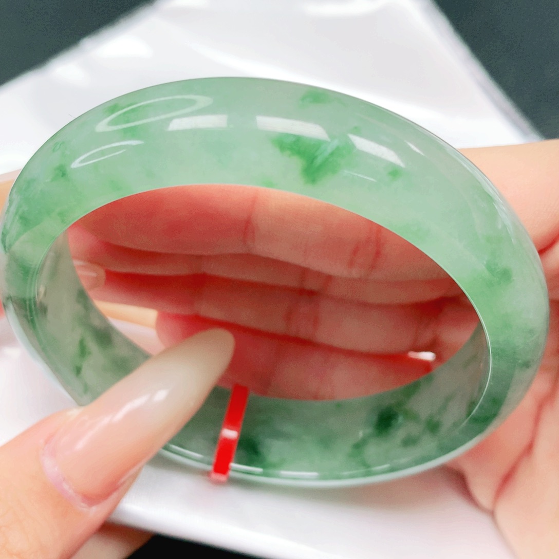 翡翠未镶嵌手镯57