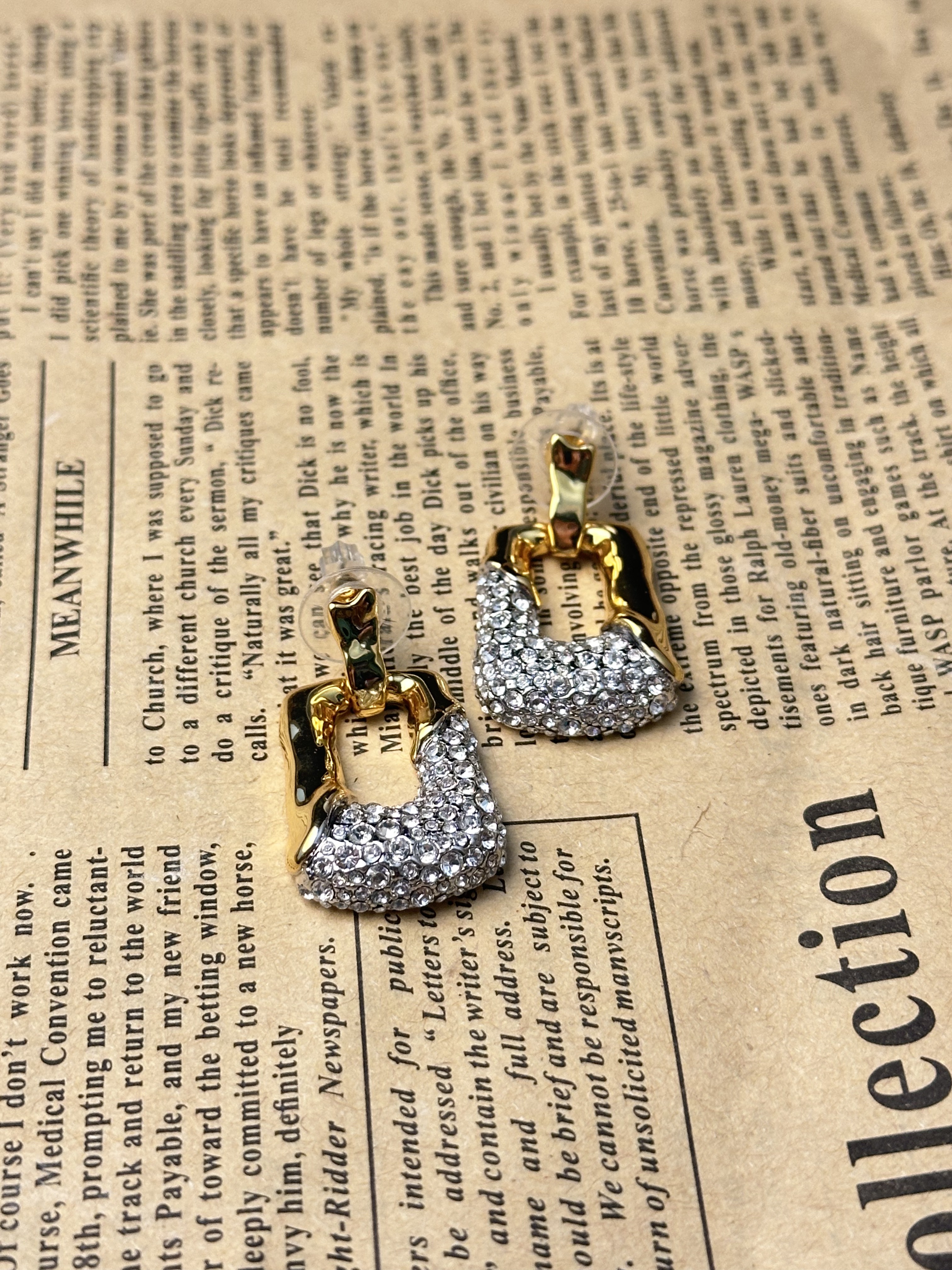 铜合金锆石耳饰 中古镀金方形锆石款耳饰 E0090