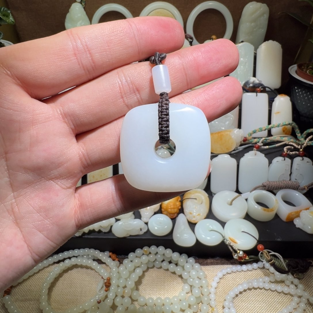 和田玉吊坠(不含链)未镶嵌行***