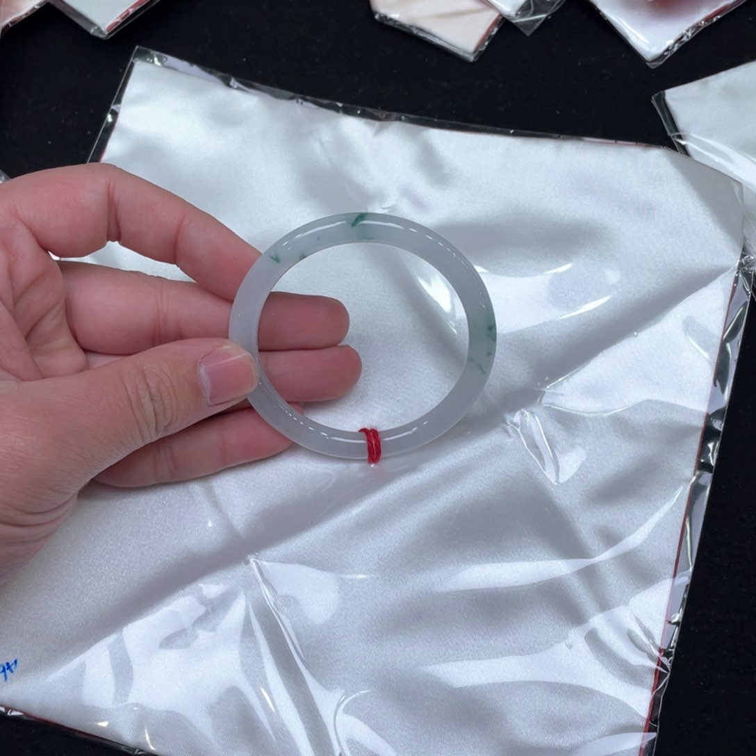 翡翠手镯未镶嵌斗****军54.2圆条