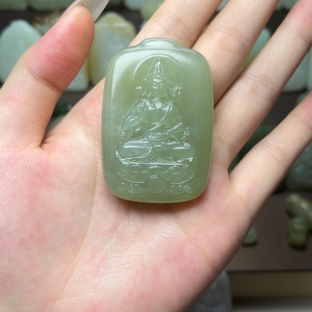 和田玉颈饰未镶嵌水*儿