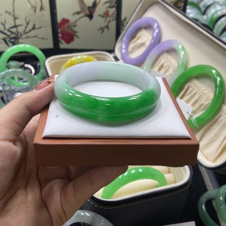 梦****非金属56/56手镯圈口