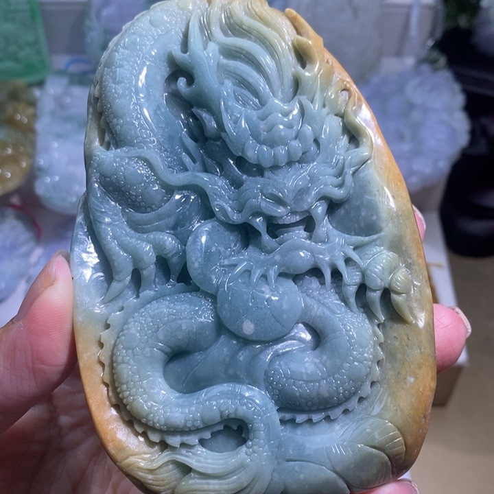 【闪购商品】翡翠挂件未镶嵌龙牌