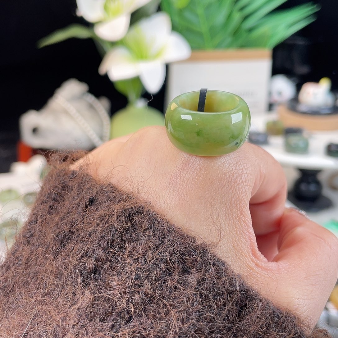 和田玉未镶嵌戒指E124黑羊洞墩墩16.8