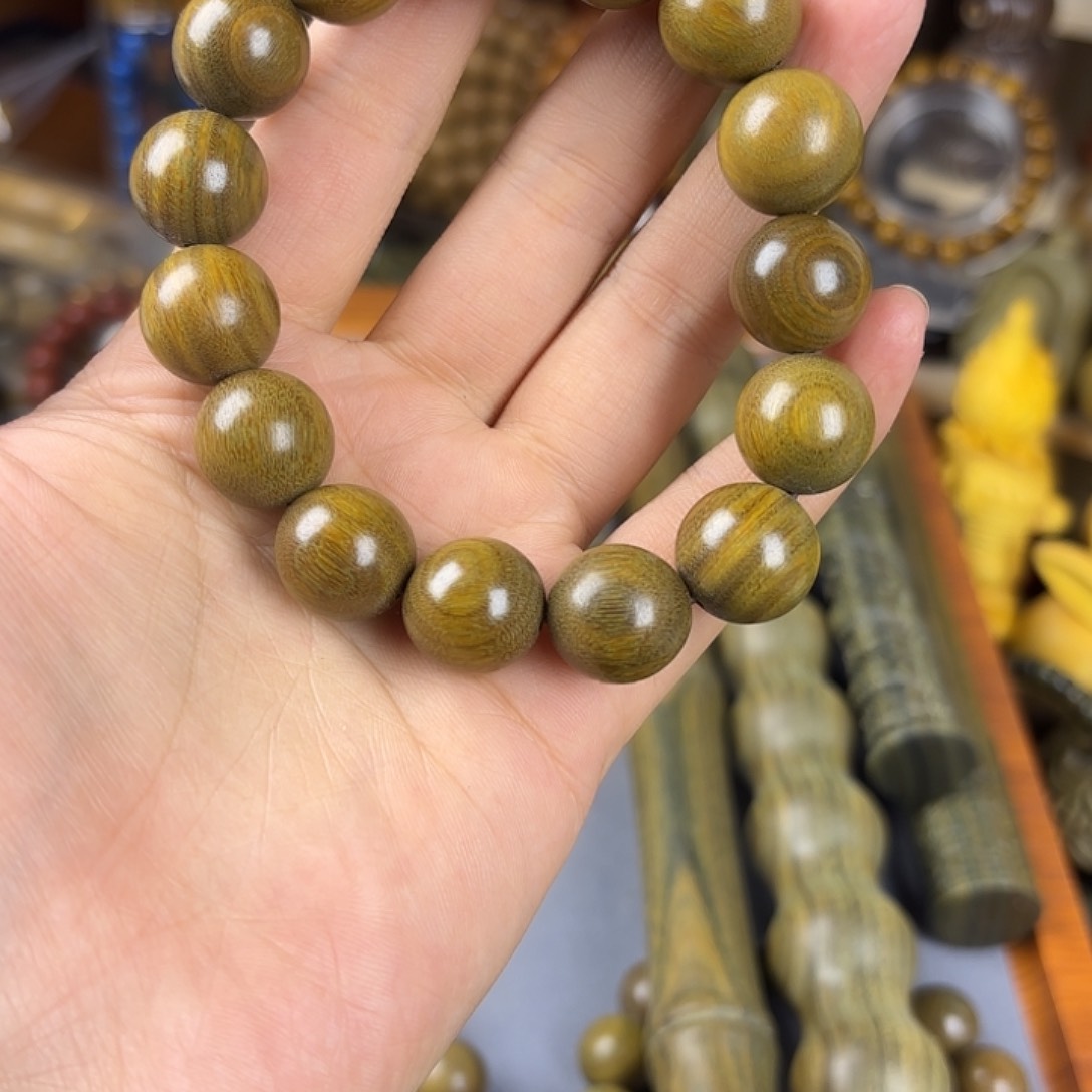 @**哥绿檀木1.5圆珠
