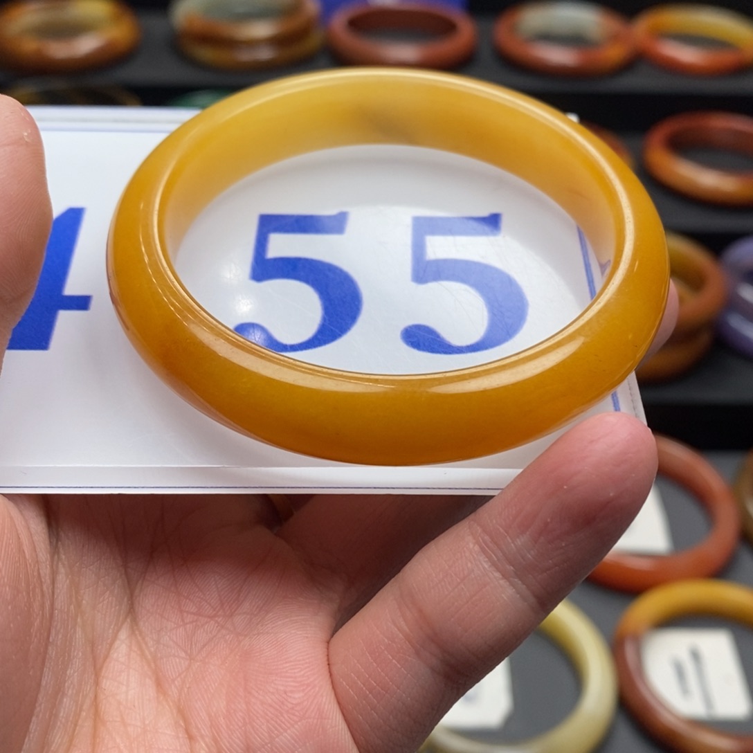 石英质玉（黄龙玉）手镯未镶嵌