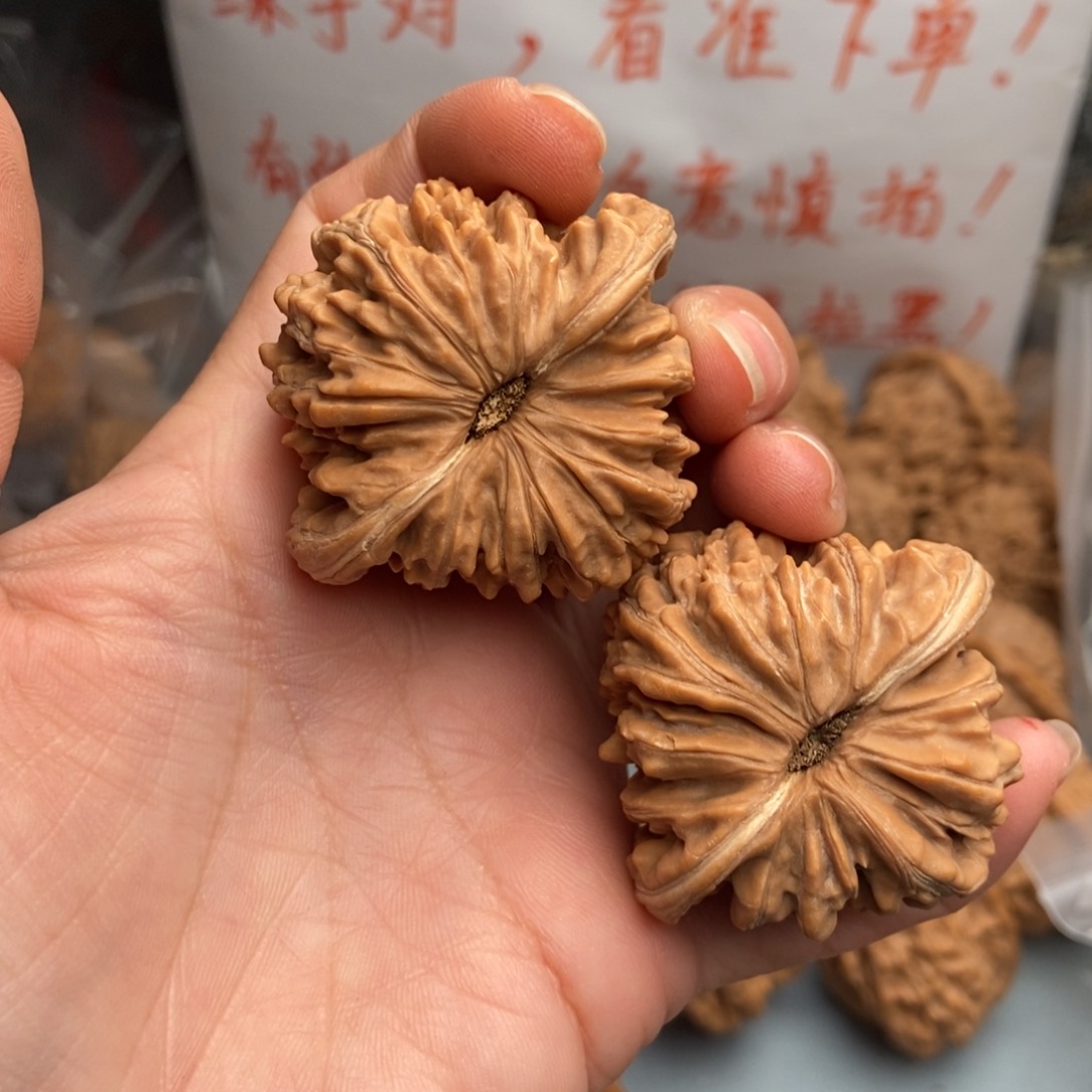文玩核桃把件四座楼41