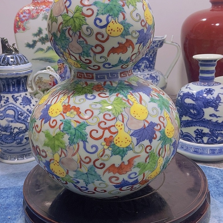 摆件斗彩青花葫芦瓶