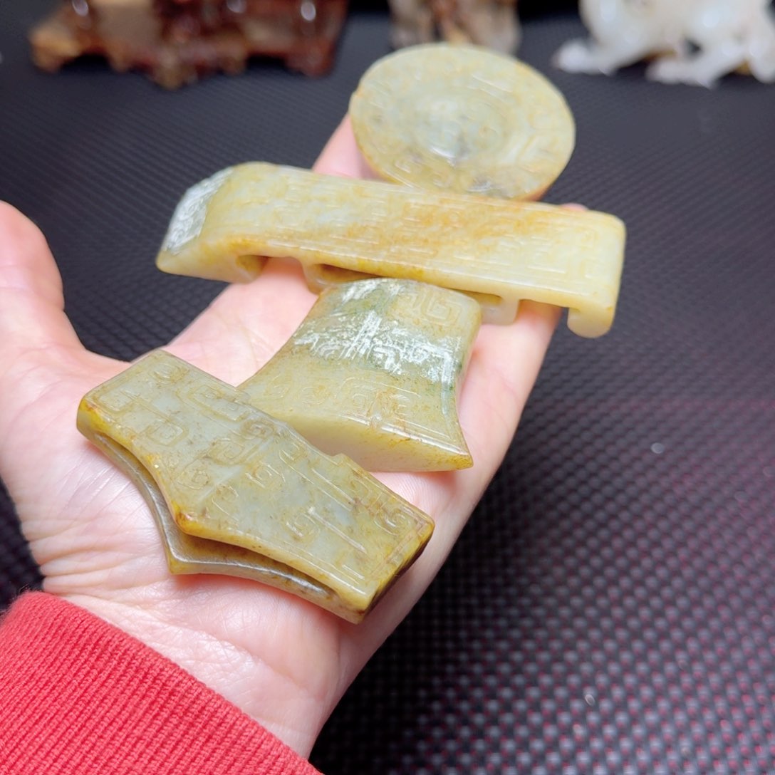 和田玉摆件未镶嵌