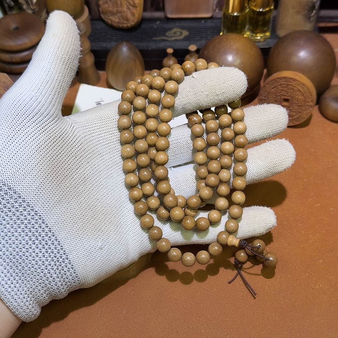 檀香木老山檀0.8×108颗顺纹焦糖韵