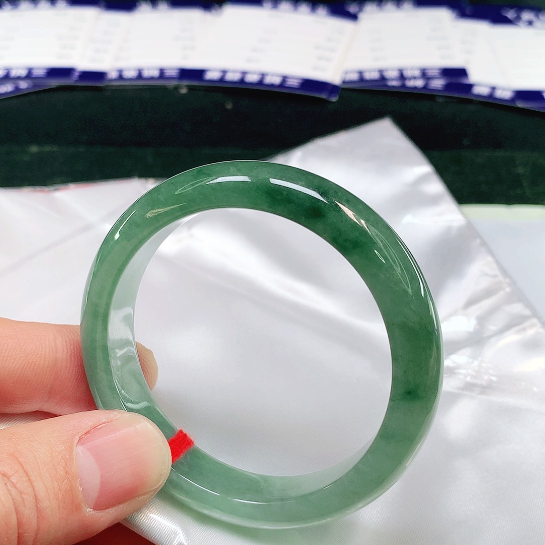 翡翠未镶嵌手镯翡翠手镯未镶嵌