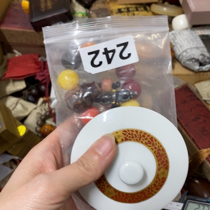 瓷片哈中古工艺品一件