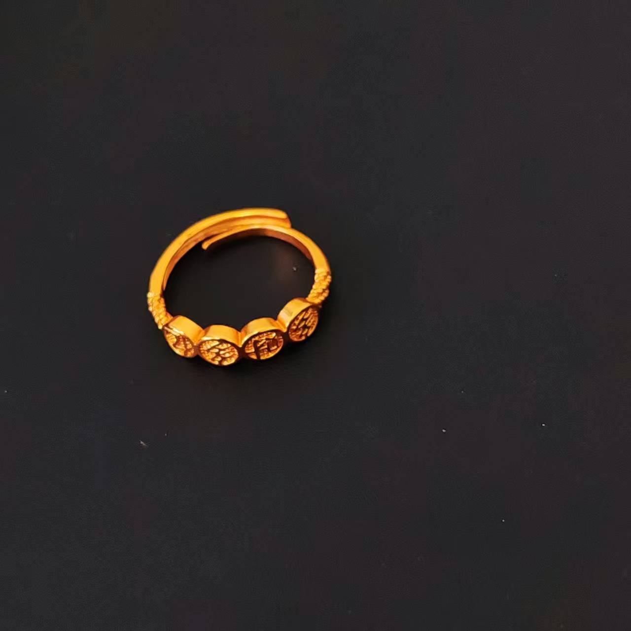 轻奢气质时尚百搭简约精致戒指zjd34302