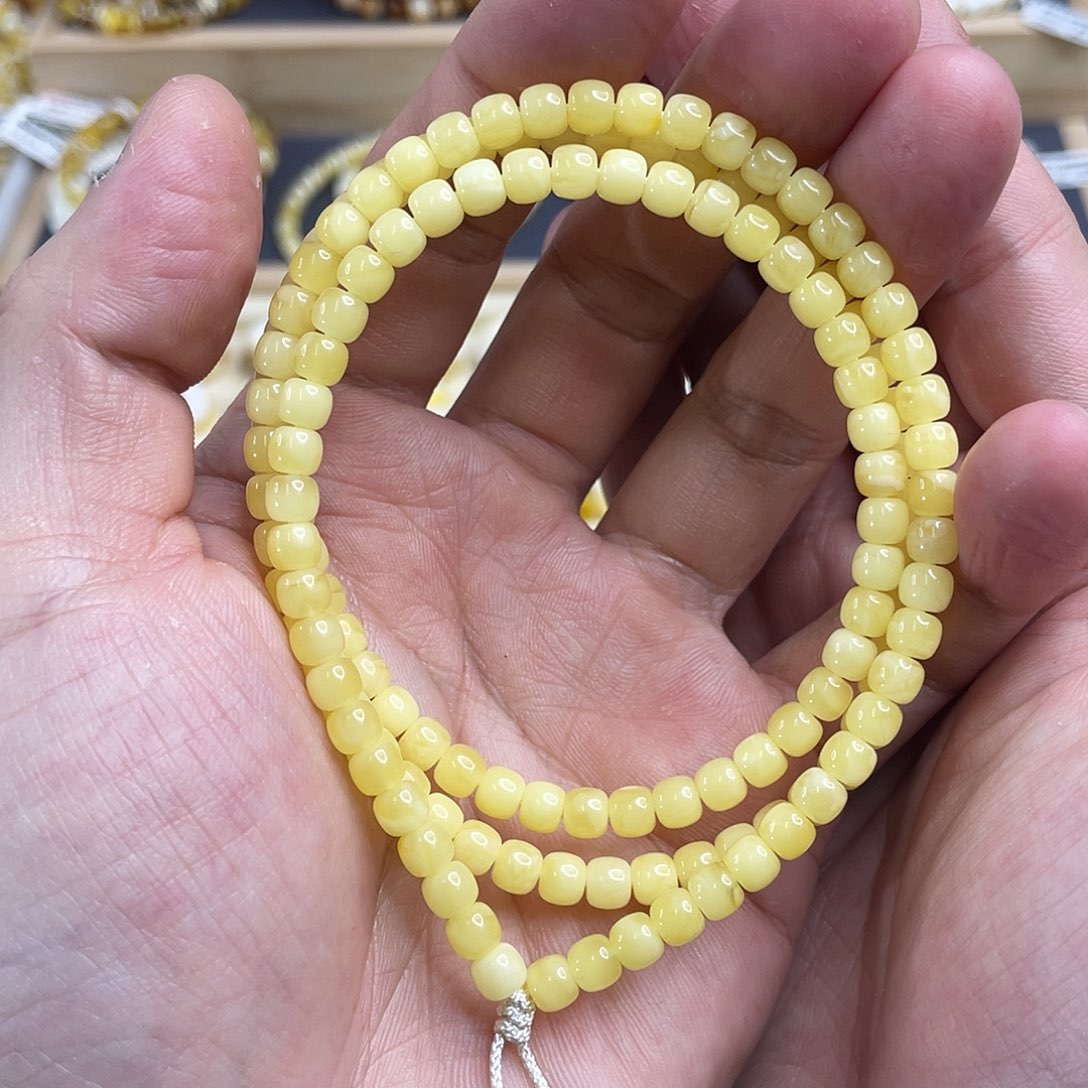 琥珀裸石未镶嵌5毫米多圈