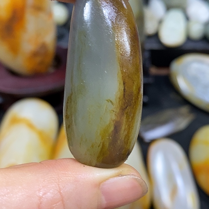 未镶嵌和田玉（糖玉）挂件